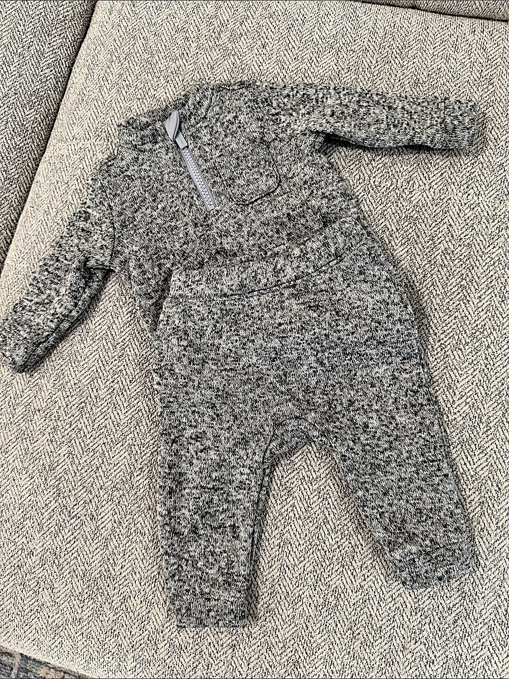 Old Navy Baby Gray Zip Footie Like New